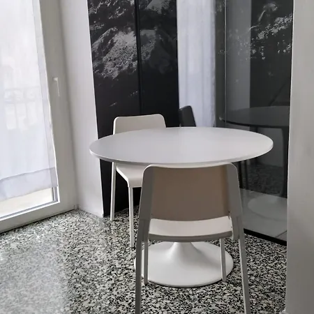 Apartment Mandello Amorevole Dimora In Lecco