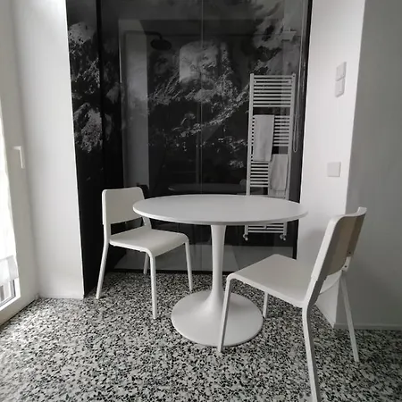 Appartamento Mandello Amorevole Dimora In Lecco